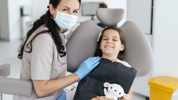 کمک هزینه ی دندانپزشکی کانادا 1 canada dental benefit d4bccd92